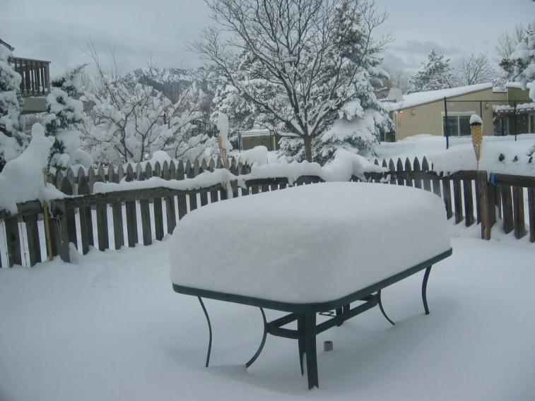 patiotable.jpg