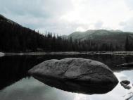 lake_reflect_rocks5.jpg