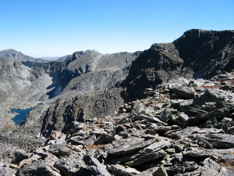 mt_ida_and_lake.jpg